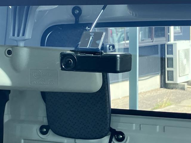 キャリイトラック ＫＣエアコン・パワステ農繁仕様　運転席・助手席エアバック　ＥＳＣ　エアコン　パワーステアリング　４ＷＤ（6枚目）