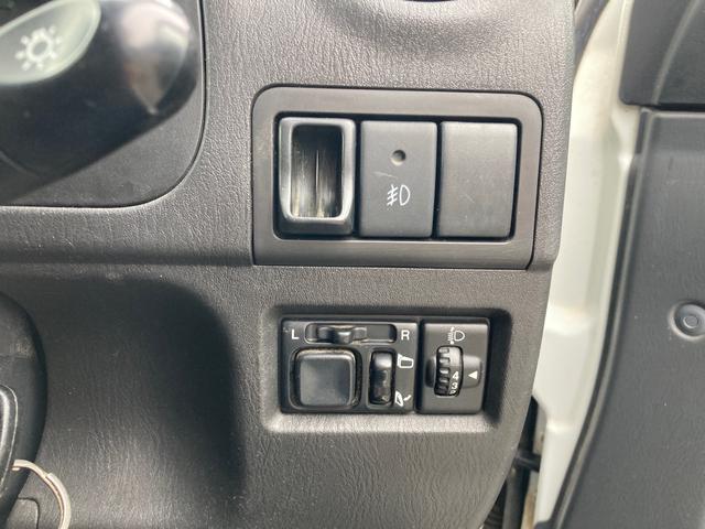 クロスアドベンチャーXC 4WD ターボ 運転席レカロシート キーレスエントリー シートヒーター 電動格納ミラー スタッドレスタイヤ付き コーティング済 社外CDオーディオ(24枚目)