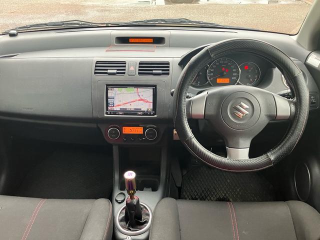 スイフト スポーツ 5速マニュアル メモリーナビ フルセグTV Bluetoothオーディオ TEIN車高調 マフラー スマートキー オートエアコン HIDヘッドライト(12枚目)