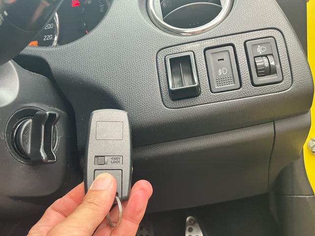 スイフト スポーツ 5速マニュアル メモリーナビ フルセグTV Bluetoothオーディオ TEIN車高調 マフラー スマートキー オートエアコン HIDヘッドライト(22枚目)