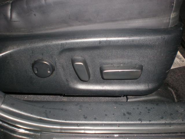 クラウン アスリートG 黒革エアーシート 前席パワーシート 純正ナビ フルセグTV DVD再生 Bluetooth ビルトインETC スマートキー プッシュスタート 純正18AW HIDオートライト&HIDフォグ ドラレコ(28枚目)