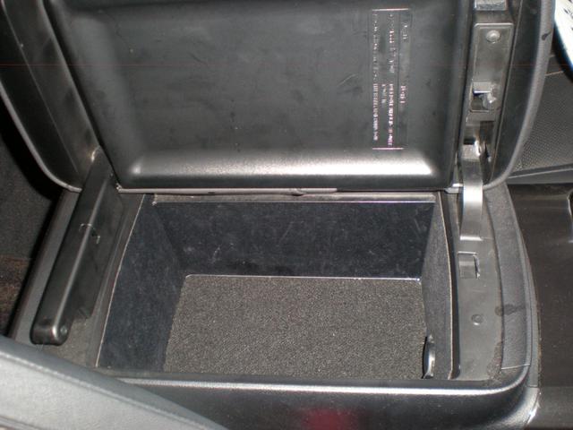 クラウン アスリートG 黒革エアーシート 前席パワーシート 純正ナビ フルセグTV DVD再生 Bluetooth ビルトインETC スマートキー プッシュスタート 純正18AW HIDオートライト&HIDフォグ ドラレコ(32枚目)