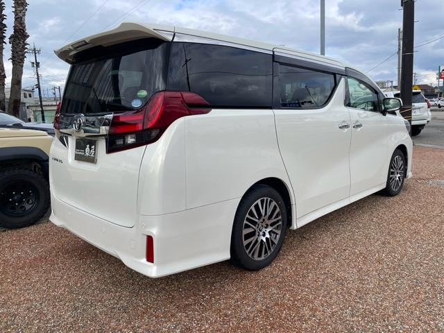 アルファード ２．５Ｓ　Ｃパッケージ　ＡＬＰＩＮＥ　ＢＩＧＸ　ナビ　フルセグＴＶ　Ｂｌｕｅｔｏｏｔｈオーディオ　後席フリップダウンモニター　両側パワースライドドア　スマートキー　プッシュスタート　純正１８インチアルミ　ＬＥＤヘッドライト（4枚目）