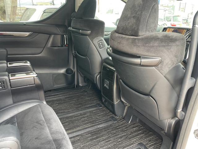 アルファード ２．５Ｓ　Ｃパッケージ　ＡＬＰＩＮＥ　ＢＩＧＸ　ナビ　フルセグＴＶ　Ｂｌｕｅｔｏｏｔｈオーディオ　後席フリップダウンモニター　両側パワースライドドア　スマートキー　プッシュスタート　純正１８インチアルミ　ＬＥＤヘッドライト（12枚目）