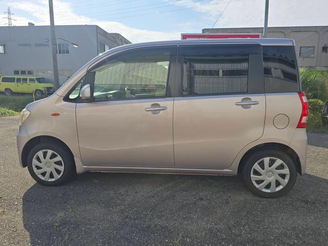 ルクラ Ｌスペシャル　キーレスエントリー　純正ＣＤオーディオ　アイドリングストップ　電動格納ミラー　ヘッドライトレベライザー　運転席・助手席エアバッグ（8枚目）