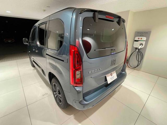 ドブロ ベースグレード 弊社デモカー ETC車載器 前後ドライブレコーダー カープレイ&アンドロイドオート ミラーリンク バックモニター  LEDヘッドライト ACC ブラインドスポットモニター 新車保証継承(6枚目)