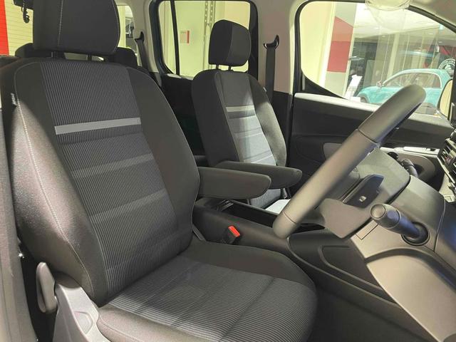 ドブロ ベースグレード 弊社デモカー ETC車載器 前後ドライブレコーダー カープレイ&アンドロイドオート ミラーリンク バックモニター  LEDヘッドライト ACC ブラインドスポットモニター 新車保証継承(14枚目)