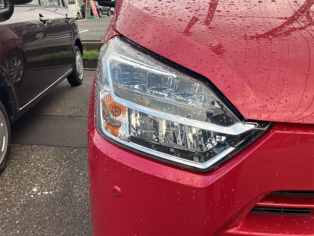 ミライース Ｇ　ＳＡＩＩＩ　スマートキー　衝突被害軽減システム　ＣＤプレイヤー　ミュージックプレイヤー接続　ＵＳＢ接続　シートヒーター　アイドリングストップ　運転席・助手席エアバッグ　ＡＢＳ　衝突安全ボディ　パワーステアリング（4枚目）