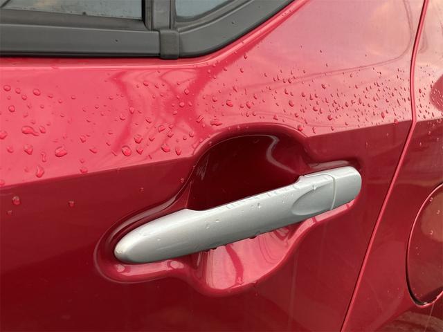 ミライース Ｇ　ＳＡＩＩＩ　スマートキー　衝突被害軽減システム　ＣＤプレイヤー　ミュージックプレイヤー接続　ＵＳＢ接続　シートヒーター　アイドリングストップ　運転席・助手席エアバッグ　ＡＢＳ　衝突安全ボディ　パワーステアリング（10枚目）