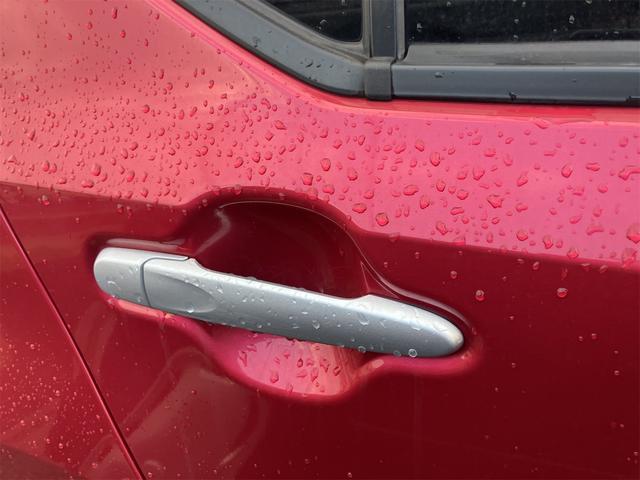 ミライース Ｇ　ＳＡＩＩＩ　スマートキー　衝突被害軽減システム　ＣＤプレイヤー　ミュージックプレイヤー接続　ＵＳＢ接続　シートヒーター　アイドリングストップ　運転席・助手席エアバッグ　ＡＢＳ　衝突安全ボディ　パワーステアリング（13枚目）