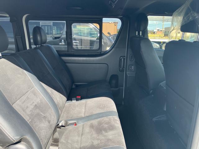 ハイエースバン スーパーGL ダークプライムII 4WD プッシュスタート スマートキー トヨタセーフティセンス ETC モデリスタエアロパーツ パノラマビューモニター デジタルインナーミラー LEDヘッド フォグ ハーフレザーシート(12枚目)