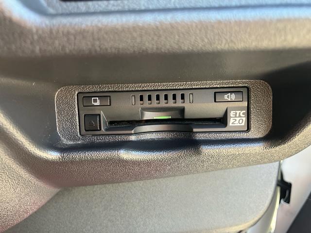 ハイエースバン スーパーGL ダークプライムII 4WD プッシュスタート スマートキー トヨタセーフティセンス ETC モデリスタエアロパーツ パノラマビューモニター デジタルインナーミラー LEDヘッド フォグ ハーフレザーシート(26枚目)