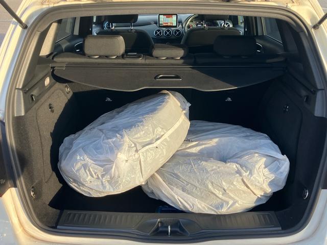 Bクラス B180 B180 セーフティ 純正ナビ 地デジ Bカメラ ETC Pシート シートヒーター ブラインドスポット サイドエアバック 盗難防止システム クルコン LEDヘッドライト コーナーソナー 後期モデル(9枚目)