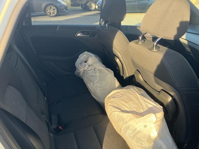 Bクラス B180 B180 セーフティ 純正ナビ 地デジ Bカメラ ETC Pシート シートヒーター ブラインドスポット サイドエアバック 盗難防止システム クルコン LEDヘッドライト コーナーソナー 後期モデル(10枚目)