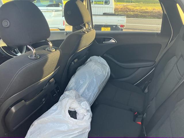 Bクラス B180 B180 セーフティ 純正ナビ 地デジ Bカメラ ETC Pシート シートヒーター ブラインドスポット サイドエアバック 盗難防止システム クルコン LEDヘッドライト コーナーソナー 後期モデル(15枚目)