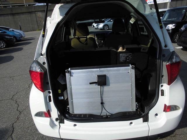 ラクティス Ｇ　福祉車両　ウェルキャブ車いす仕様車タイプＩ　スローパー　電動格納ミラー　衝突安全ボディ　ＣＤ　運転助手席エアバック　ＡＢＳ（15枚目）