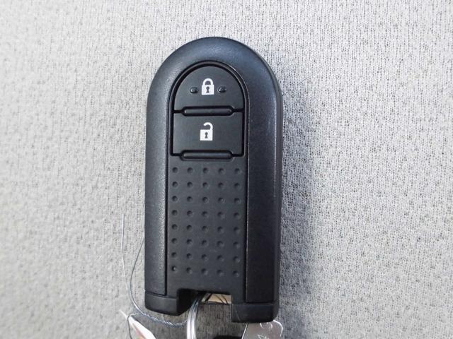 ムーヴキャンバス Ｘメイクアップ　ＳＡＩＩ　ナビ　フルセグ　バックカメラ　スマートキー　ＥＴＣ（17枚目）