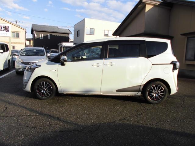 シエンタ ハイブリッドＧ　両側パワースライドドア　衝突被害軽減ブレーキ　ナビ　フルセグ　バックカメラ　ＥＴＣ　Ｂｌｕｅｔｏｏｔｈ　アルミ（4枚目）