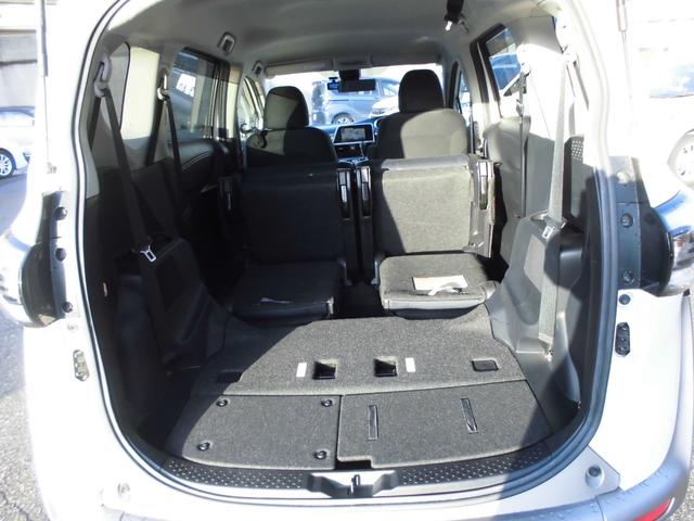 シエンタ ハイブリッドＧ　両側パワースライドドア　衝突被害軽減ブレーキ　ナビ　フルセグ　バックカメラ　ＥＴＣ　Ｂｌｕｅｔｏｏｔｈ　アルミ（17枚目）