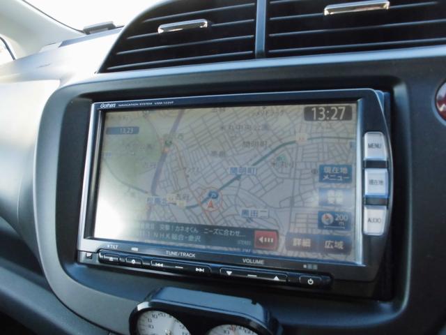 フィットハイブリッド RS 6速MT ナビ フルセグ Bluetooth キーレス アルミ ETC(12枚目)