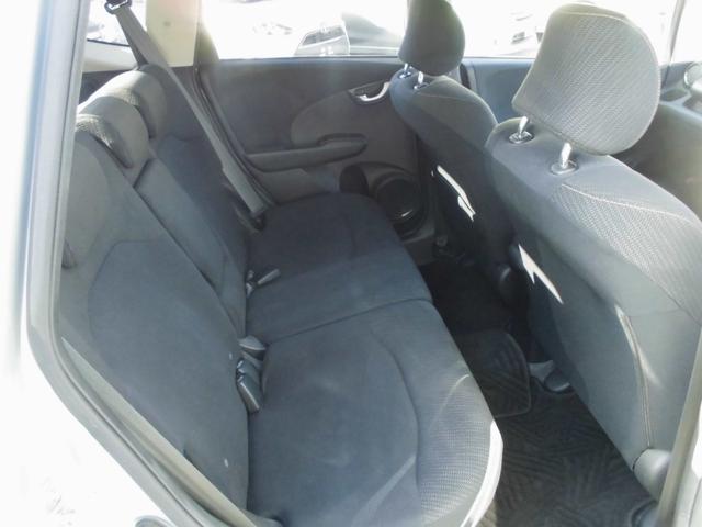 フィットハイブリッド RS 6速MT ナビ フルセグ Bluetooth キーレス アルミ ETC(13枚目)