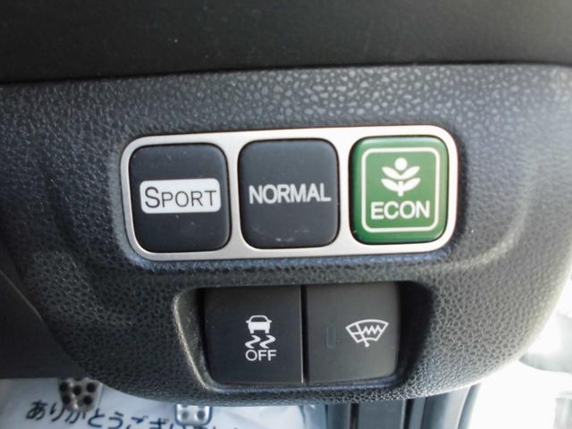 フィットハイブリッド RS 6速MT ナビ フルセグ Bluetooth キーレス アルミ ETC(20枚目)