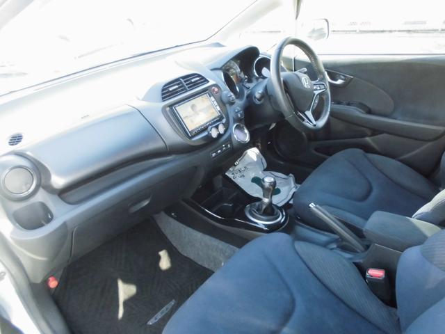フィットハイブリッド RS 6速MT ナビ フルセグ Bluetooth キーレス アルミ ETC(22枚目)