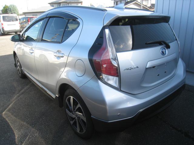 アクア Ｘ－アーバン　セーフティセンス付（2枚目）