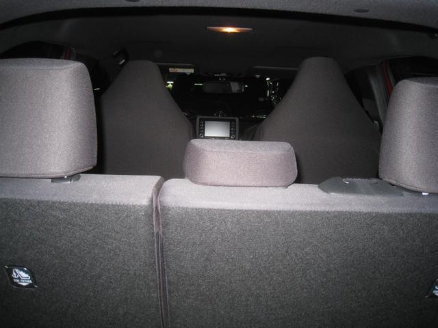 ヤリス Ｘ　４ＷＤ　セーフティセンス付（9枚目）