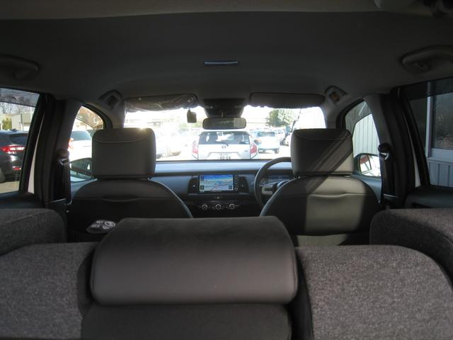 フィット e:HEVホーム 4WD(11枚目)