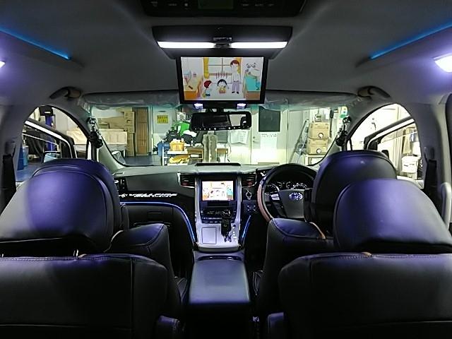 ヴェルファイア ZR ワンオーナー 両側電動スライド キーレス フルセグ ナビ&TV 20アルミホイール 乗車定員7人 エアバッグ 電動シート オートマ 助手席エアバッグ サイドエアバッグ HIDヘッドライト ETC(20枚目)