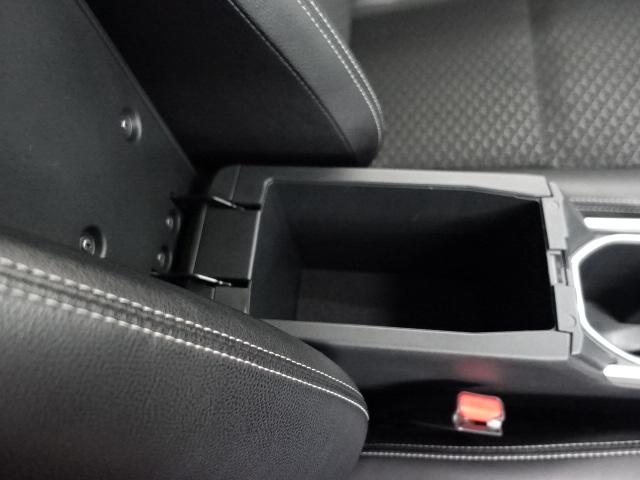 ロッキー プレミアムＧ　９インチディスプレイオーディオ　シートヒーター　バックカメラ　オートライト　オートエアコン（41枚目）