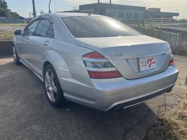 Sクラス S350 ブラックレザーシート サンルーフ 純正HDDナビ バックカメラ ETC キーレスエントリー 純正19インチアルミ キセノンヘッドライト(6枚目)