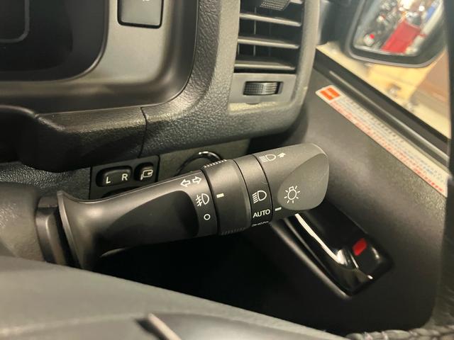 ハイエースバン ロングスーパーGL ダークプライムS 4WD 純正メモリーナビ フルセグTV 全方位カメラ Bluetooth ETC ドライブレコーダー 両側パワースライドドア スマートキー プッシュスタート 3眼LEDライト デジタルインナーミラー(27枚目)