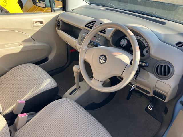 アルト Ｆ　キーレスエントリー　純正ＣＤオーディオ　ヘッドライトレベライザー　運転席・助手席エアバッグ（11枚目）