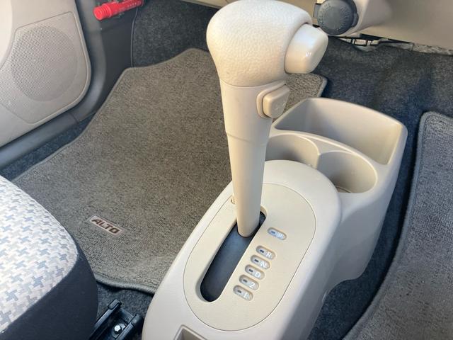 アルト Ｆ　キーレスエントリー　純正ＣＤオーディオ　ヘッドライトレベライザー　運転席・助手席エアバッグ（14枚目）