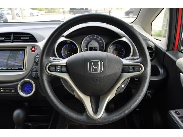 スマートセレクション ナビ キーレス HID フルセグ クルコン 禁煙車 ワンオーナー スマートキー アイドリングストップ ミュージックプレーヤー接続可(12枚目)
