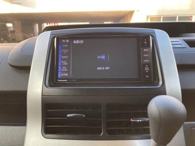 ヴォクシー Ｘ　Ｌエディション　４ＷＤ　オートエアコン　ＨＩＤ　左パワースライドドア　セカンド回転シート　オートヘッドライト　電格ドアミラー　プライバシーガラス（10枚目）