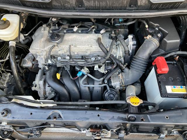 ヴォクシー Ｘ　Ｌエディション　４ＷＤ　オートエアコン　ＨＩＤ　左パワースライドドア　セカンド回転シート　オートヘッドライト　電格ドアミラー　プライバシーガラス（26枚目）