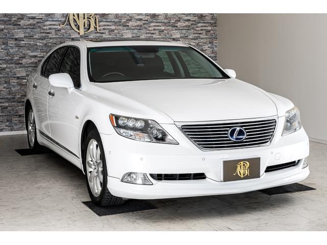 LS LS600h バージョンS Iパッケージ 4WD 禁煙車 ブラックレザーシート サンルーフ 純正HDDナビ バックカメラ ETC ドライブレコーダー スマートキー プッシュスタート LEDヘッドライト(2枚目)