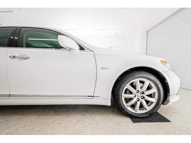 LS LS600h バージョンS Iパッケージ 4WD 禁煙車 ブラックレザーシート サンルーフ 純正HDDナビ バックカメラ ETC ドライブレコーダー スマートキー プッシュスタート LEDヘッドライト(12枚目)