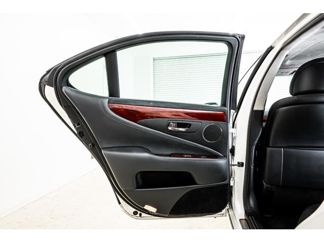 LS LS600h バージョンS Iパッケージ 4WD 禁煙車 ブラックレザーシート サンルーフ 純正HDDナビ バックカメラ ETC ドライブレコーダー スマートキー プッシュスタート LEDヘッドライト(55枚目)
