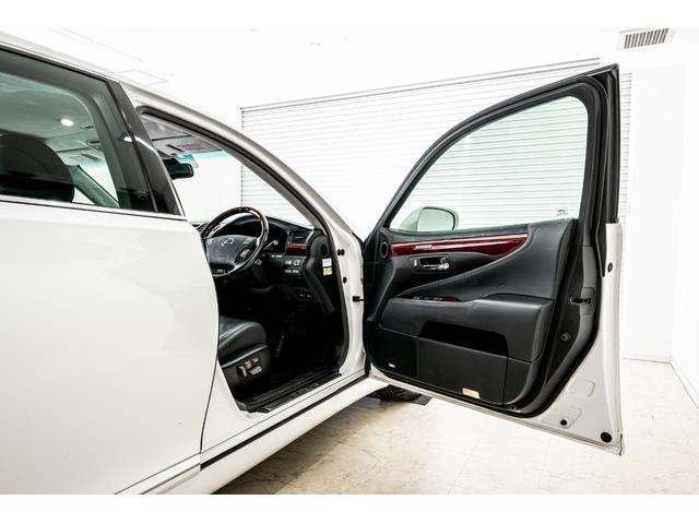 LS LS600h バージョンS Iパッケージ 4WD 禁煙車 ブラックレザーシート サンルーフ 純正HDDナビ バックカメラ ETC ドライブレコーダー スマートキー プッシュスタート LEDヘッドライト(60枚目)