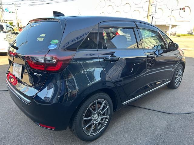 フィット e:HEVリュクス(2枚目)