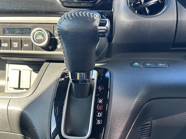 シフトレバーの画像です。