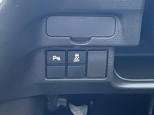 運転席操作部スイッチの画像です。