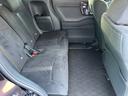 リアシートも前席同様広々としておりますので、後部座席にお乗りの方も快適に過ごして頂けます。