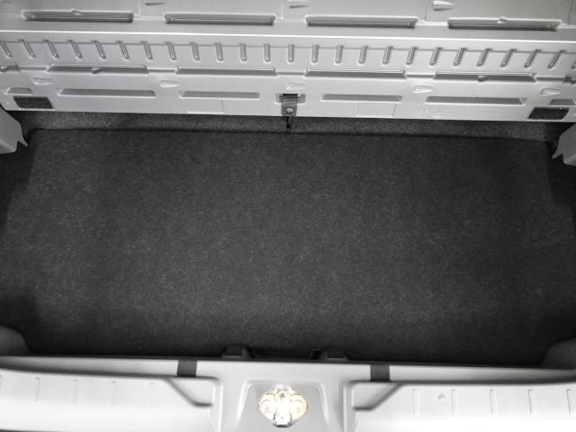 タフト G ダーククロムベンチャー 4WD 次世代スマートアシスト シートヒーター 電動パーキングブレーキ・ブレーキホールド機能 オートライト ステアリングスイッチ クルーズコントロール バックカメラ キーフリー(22枚目)