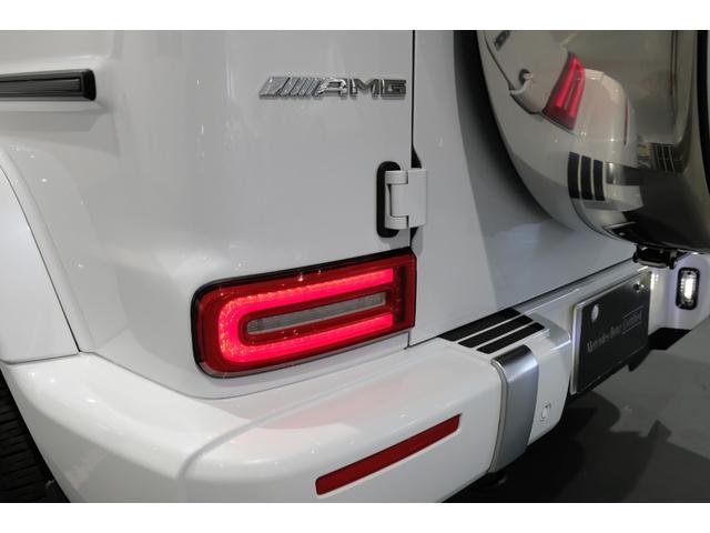 Ｇ６３　Ｇ　ｍａｎｕｆａｋｔｕｒプログラムプラス　Ｇ　ｍａｎｕｆａｋｔｕｒインテリアプラス　ＡＭＧカーボンファイバーインテリアトリム　チタニウムグレー２１インチＡＭＧ５ツインスポークホイール(36枚目)