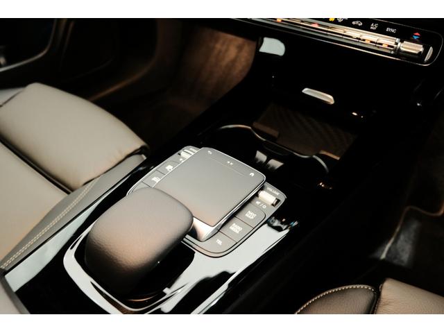 ＣＬＡクラス ＣＬＡ２００ｄ　ＡＭＧラインパッケージ／ＡＭＧレザーエクスクルーシブパッケージ／アドバンスドパッケージ／パノラミックスライディングルーフ／ＨＵＤ（20枚目）